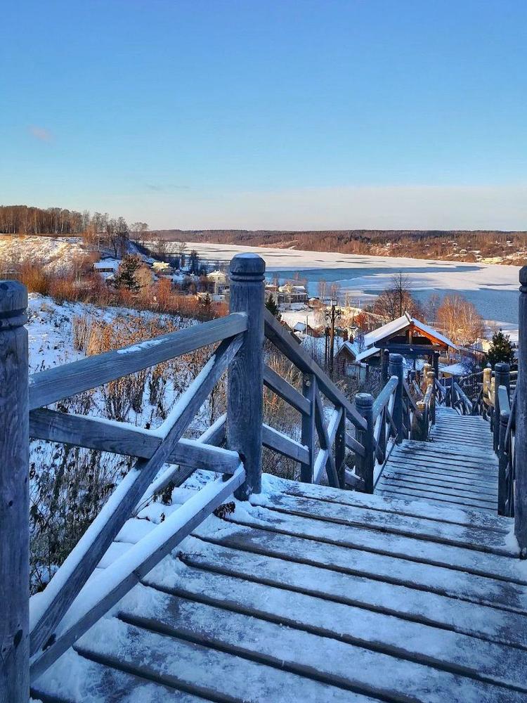 На горе Левитана