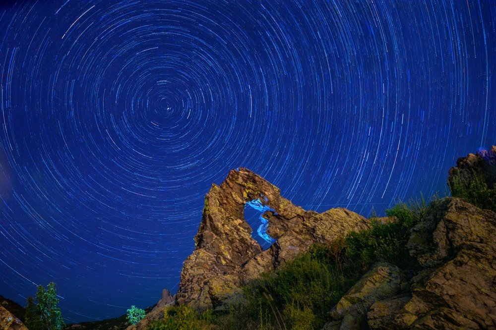 Звездни следи