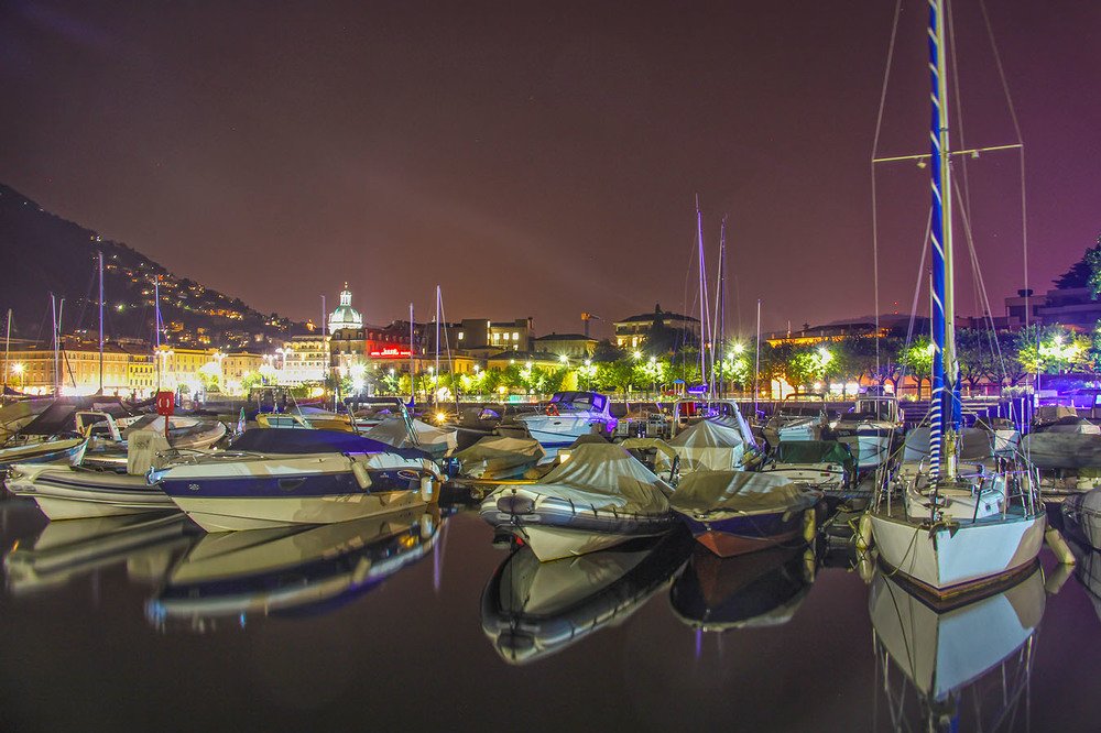 На озере Комо