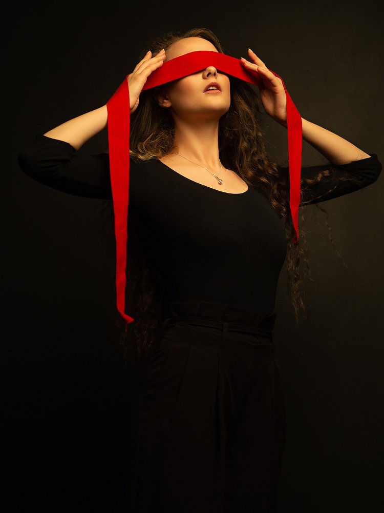 Photograph by Roman Mirismatov