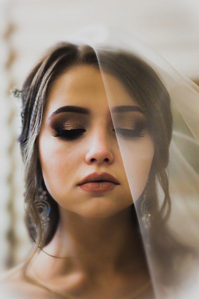 Красивая женщина