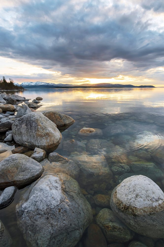 Назовем её - "Полярный день"