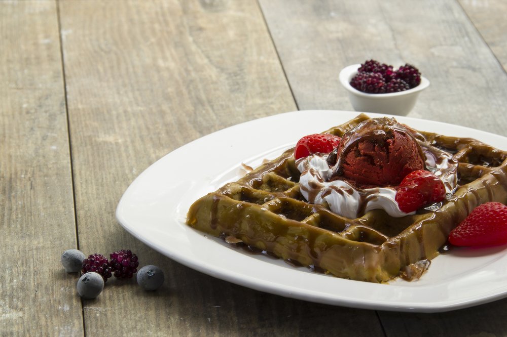 strawberry ice cream waffles
