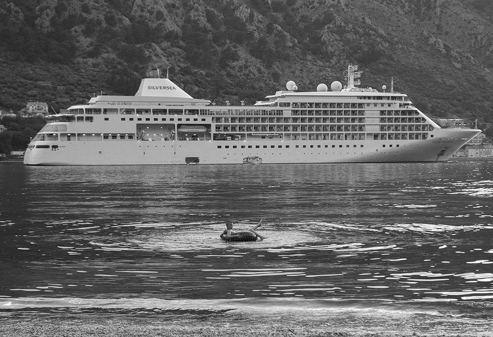 Photograph by Anton Udovenko