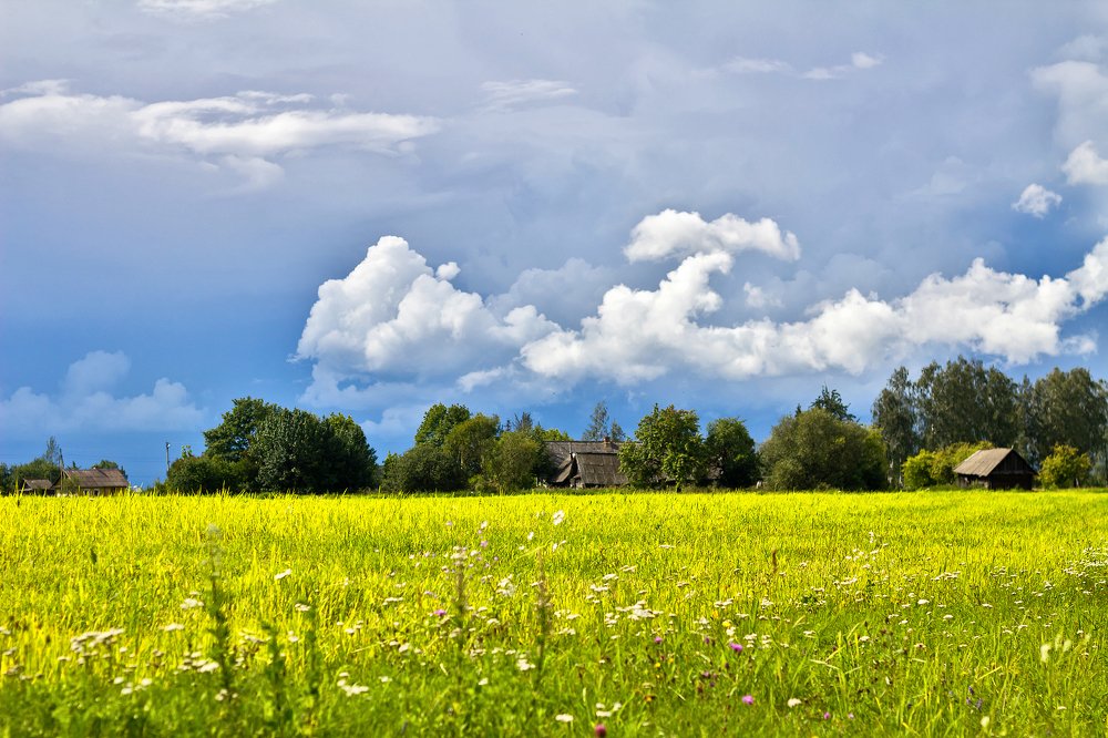 Пейзаж с облаком