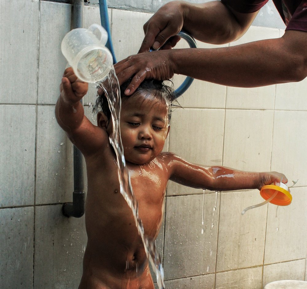 Take a bath and happy
