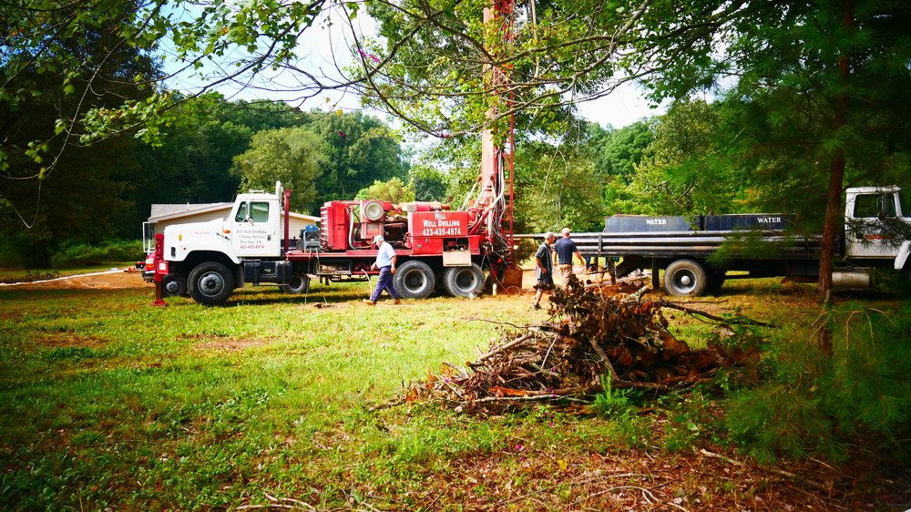 Бурении скважины на воду.
