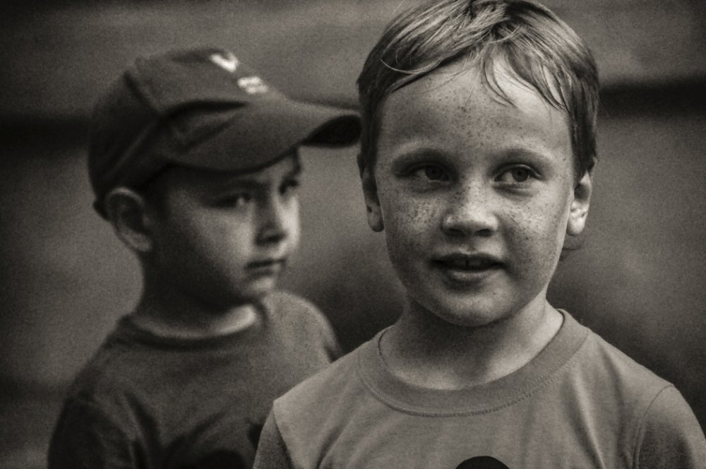 Мальчишки с нашего двора