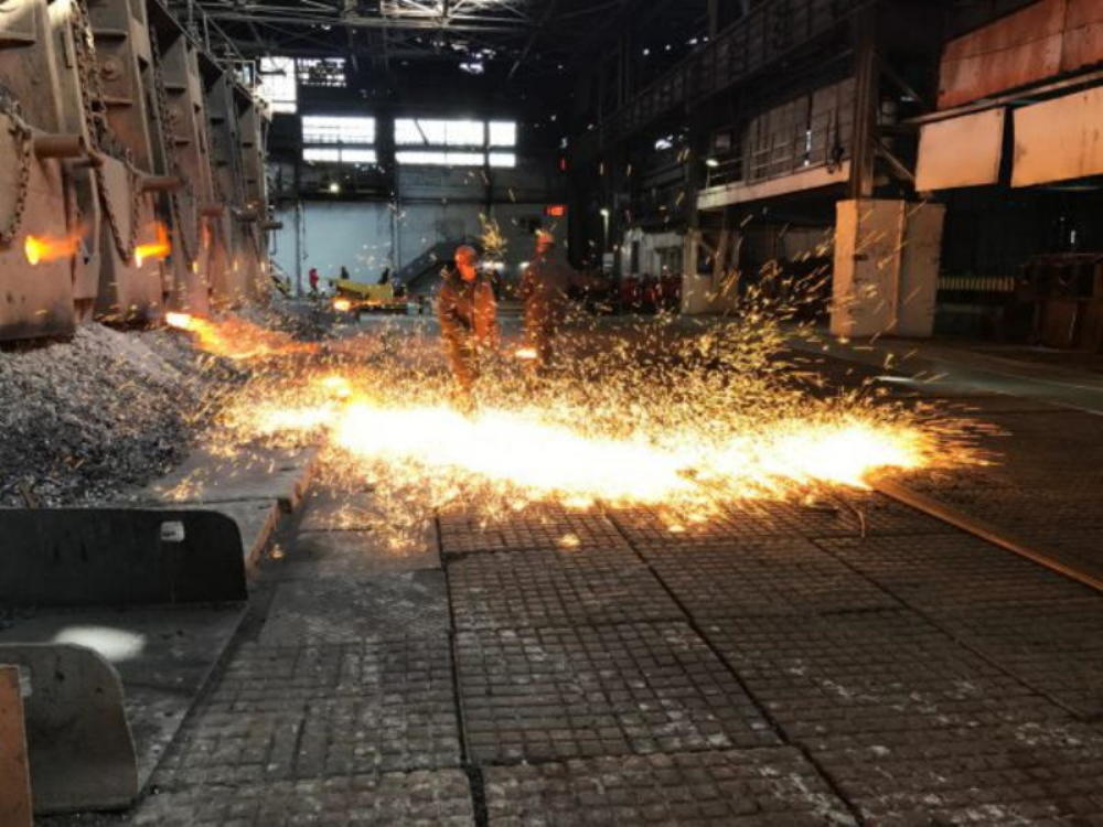 Горят Мартеновские печи