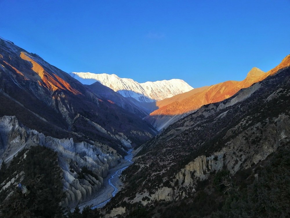 On the way to Tilicho Lake