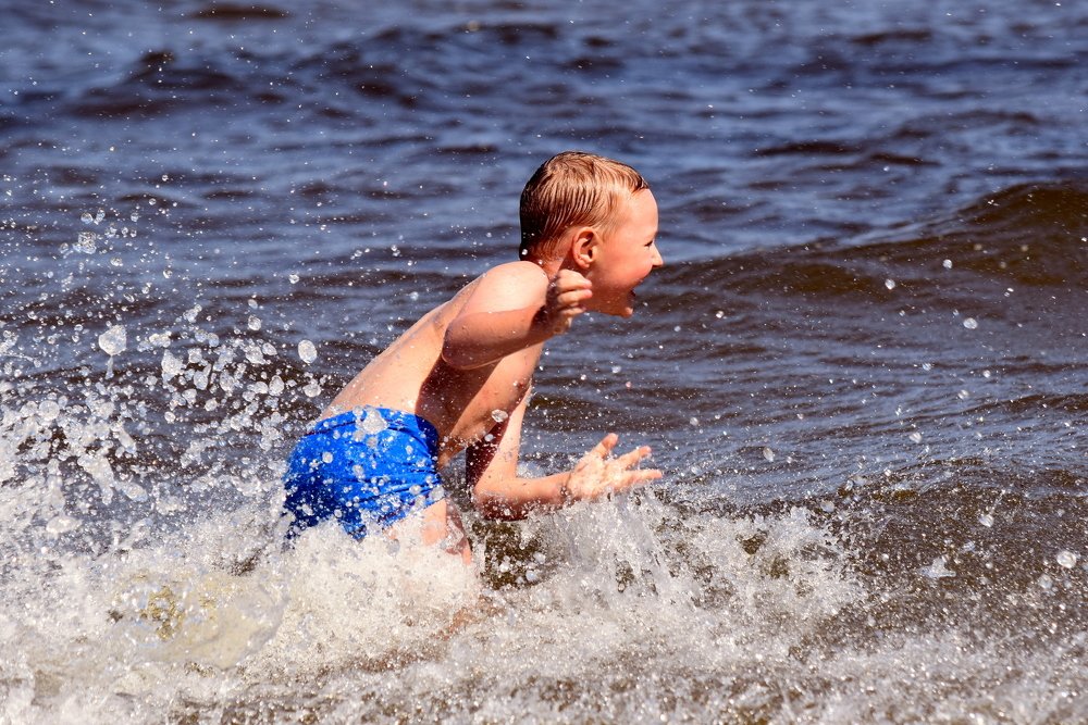 Happy childhood - Счастливое детство