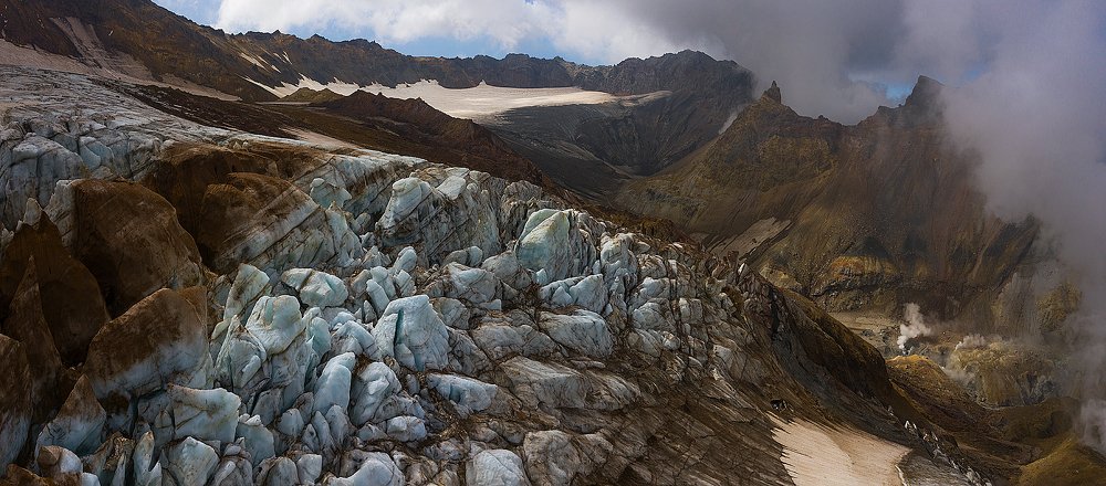 Photograph by Vladimir Kushnarev