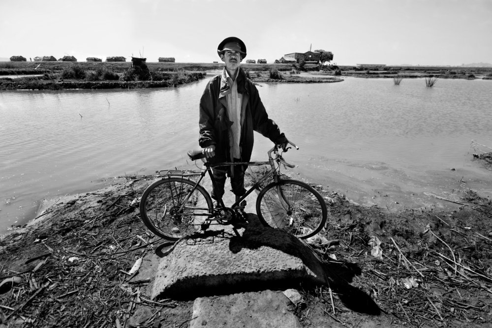 Photograph by Alexander Joe