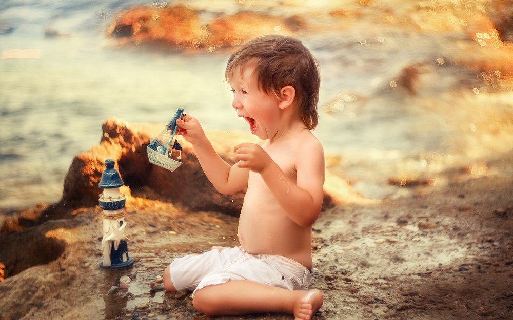 Photograph by Alisun photography Sasha