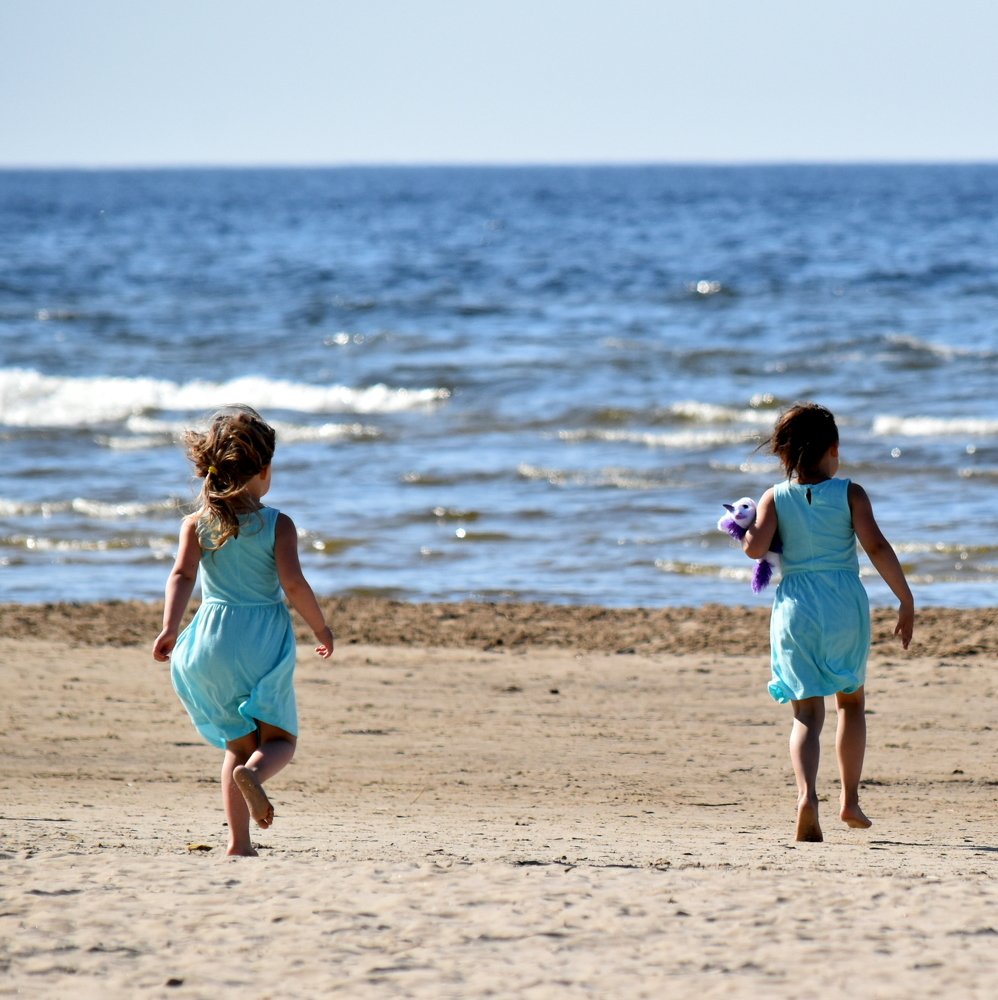 Light Blue in light blue / Голубое в голубом