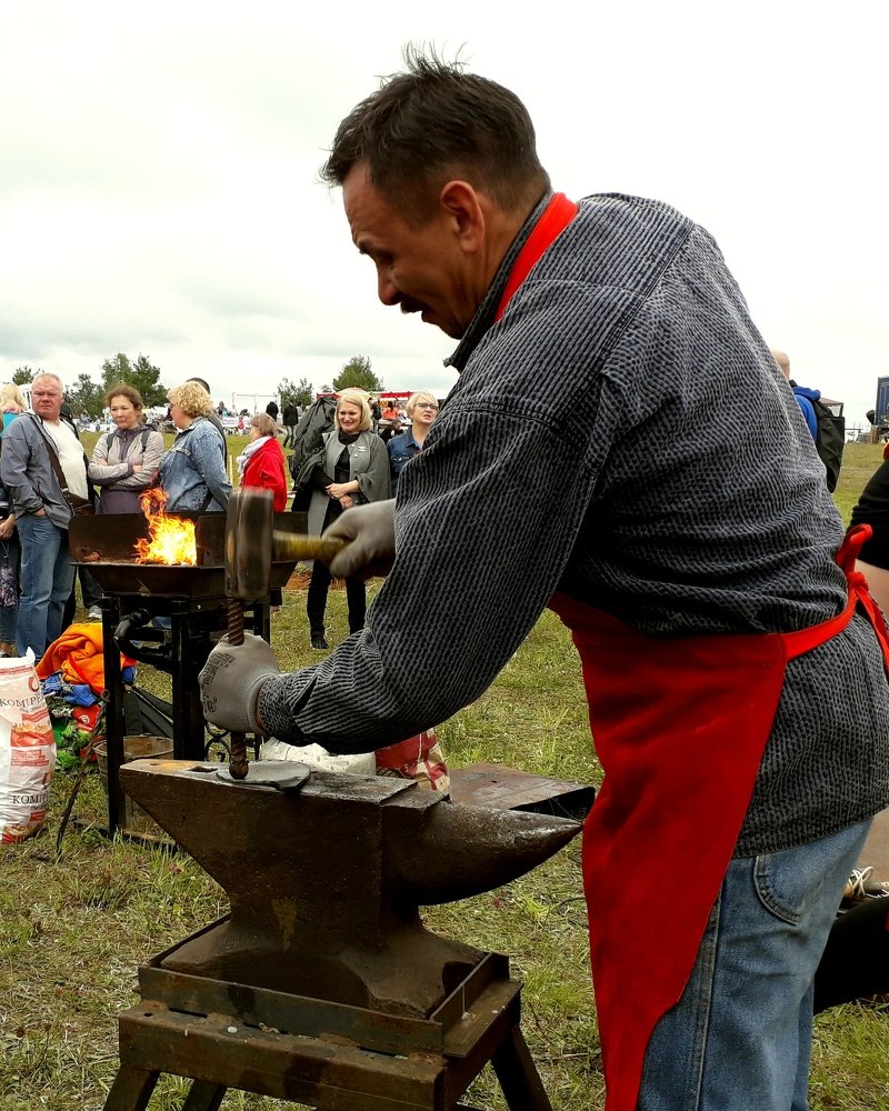 Кузнец.