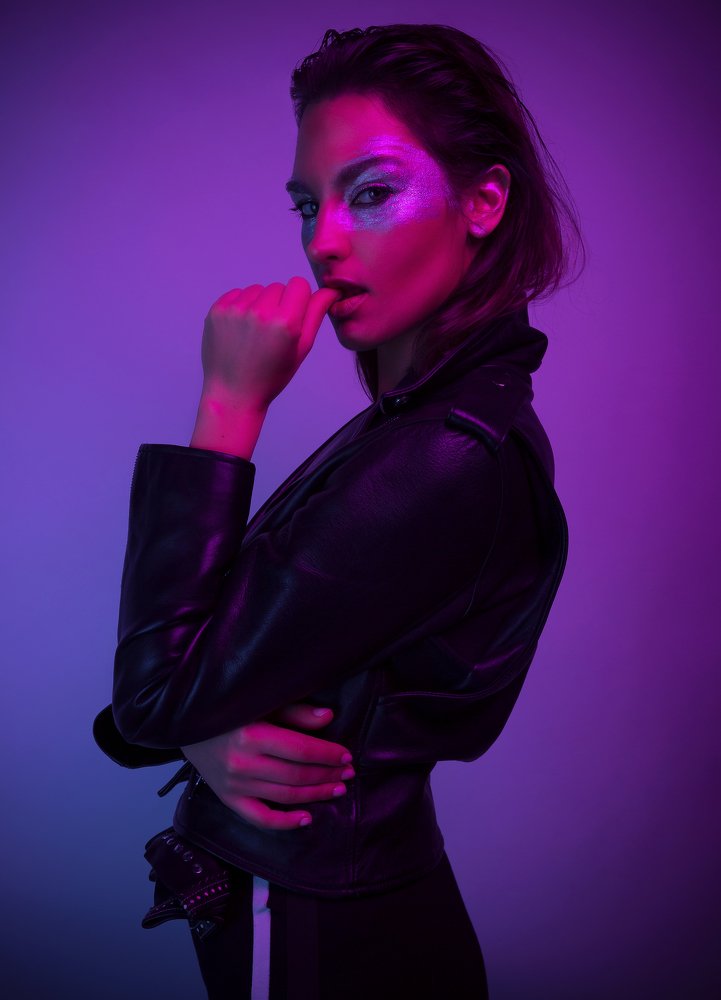 N E O N   D R E A M S