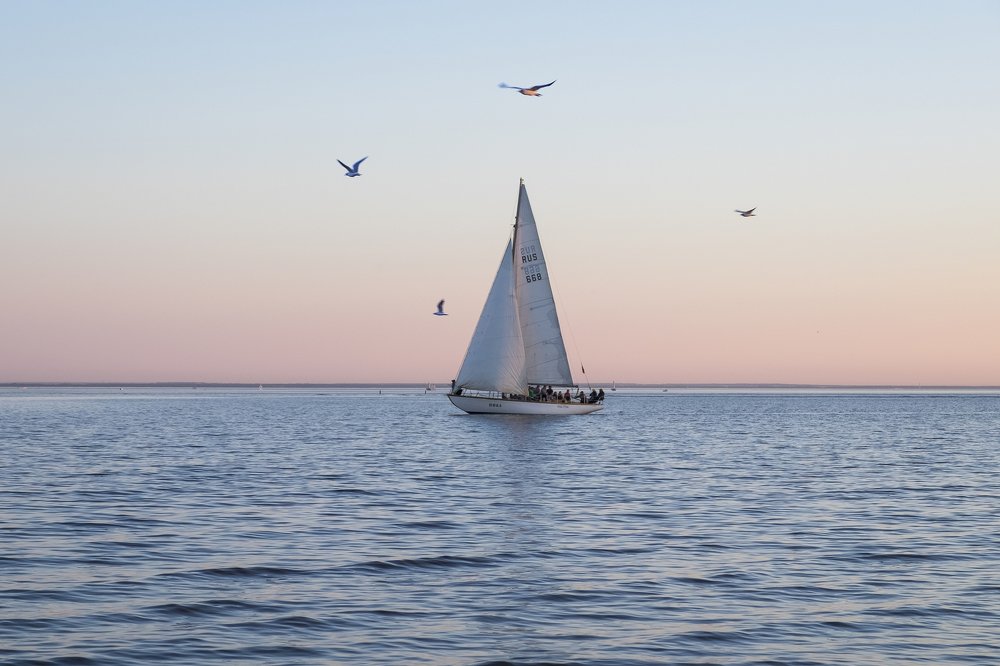 Парус на горизонте