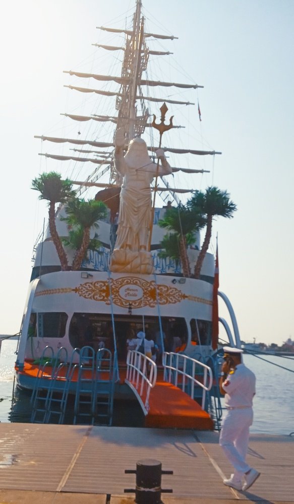 Капитан у причала