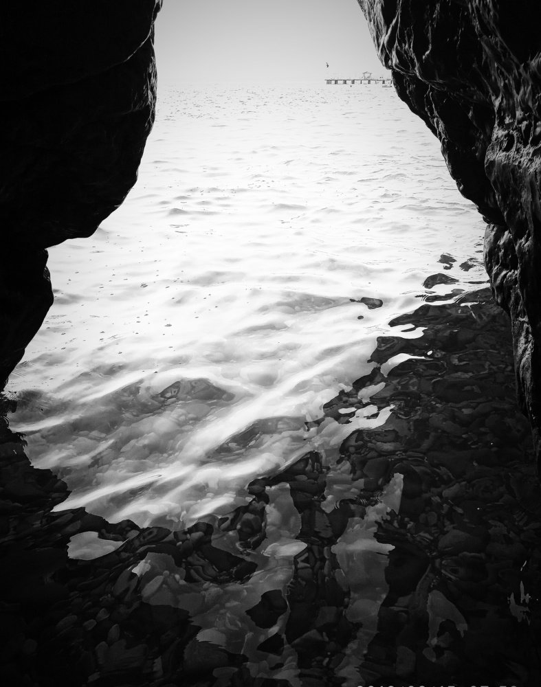 Морская пещера