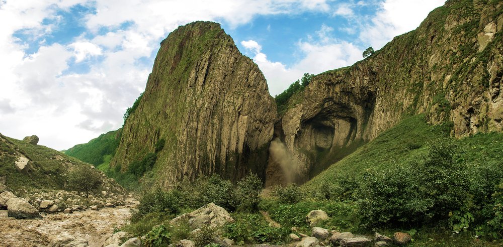 Водопад Каракая-су