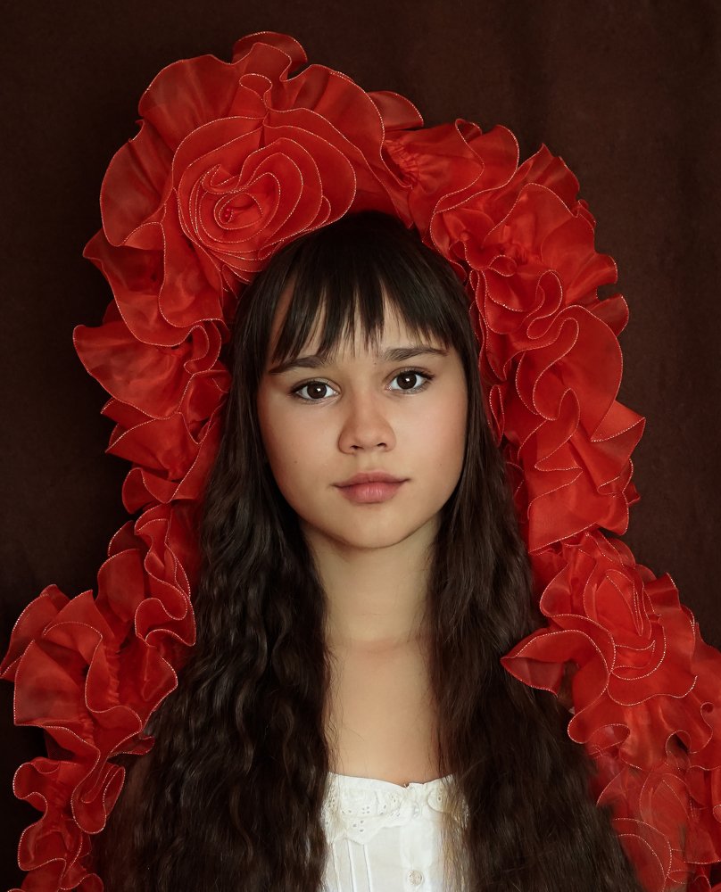 По картине Альберта Линча «Красный чепчик»