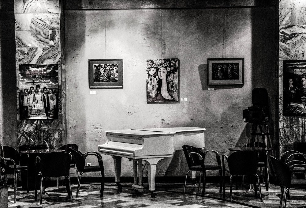 Когда этих клавиш коснется рука...