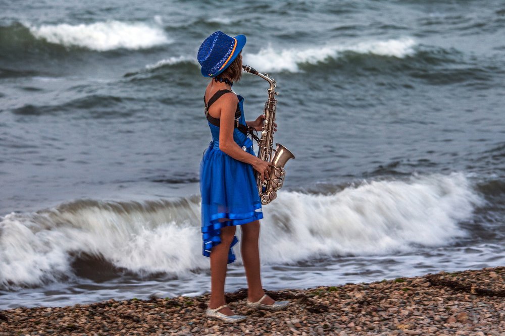 Мелодия среди волн.