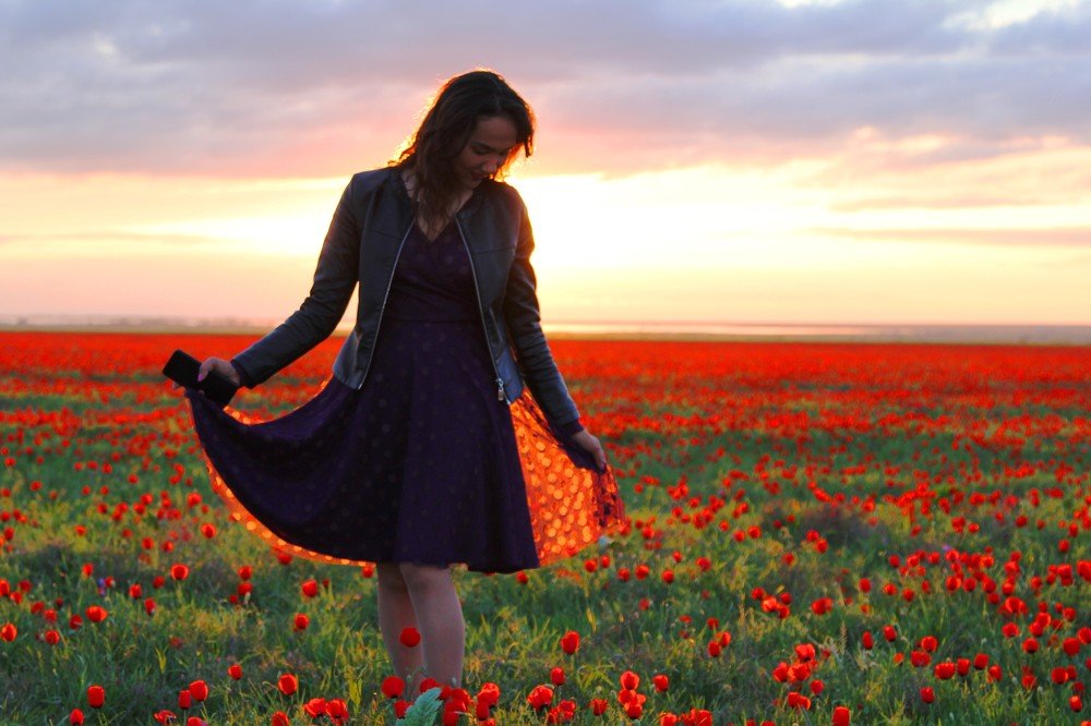 Девушка на закате