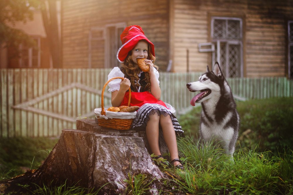 Photograph by Olga Shulzhitskaya