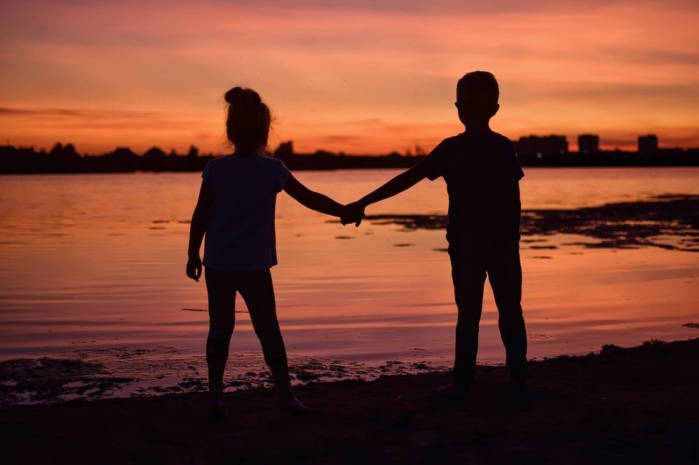 Закат на озере