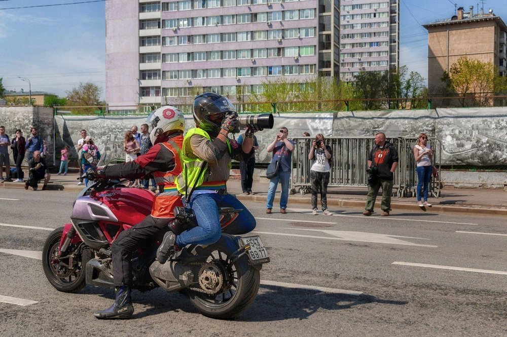 Весь в работе