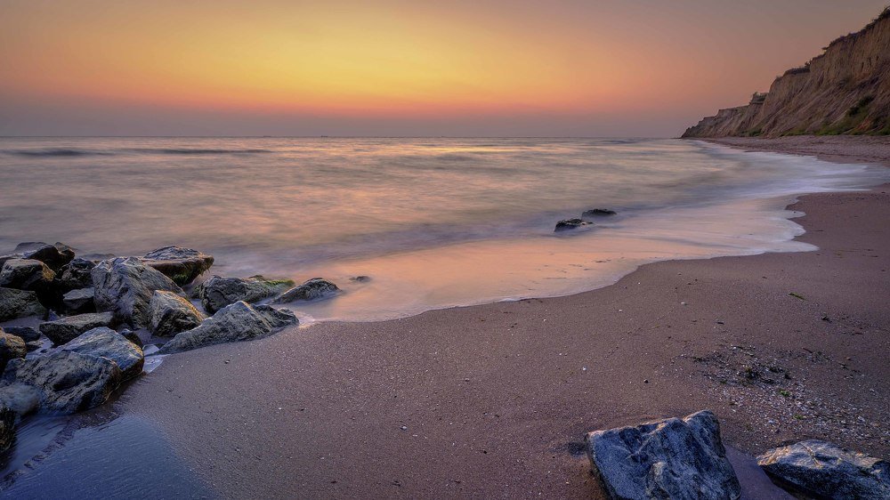 Рассвет у моря.