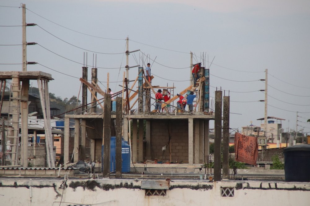 CONSTRUCCION