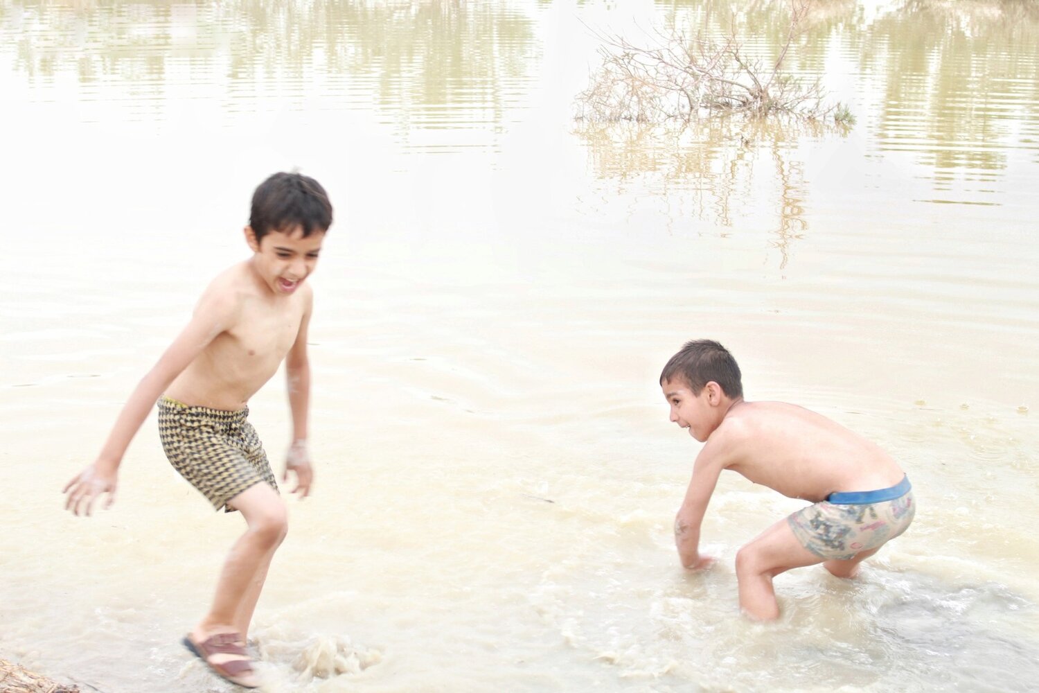 Play Water
