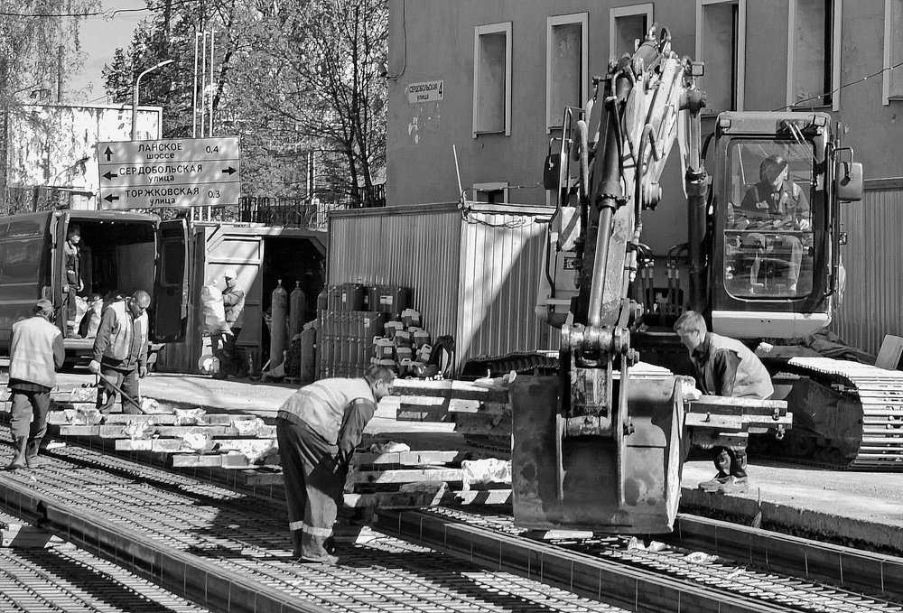 Рельсы-рельсы, шпалы-шпалы