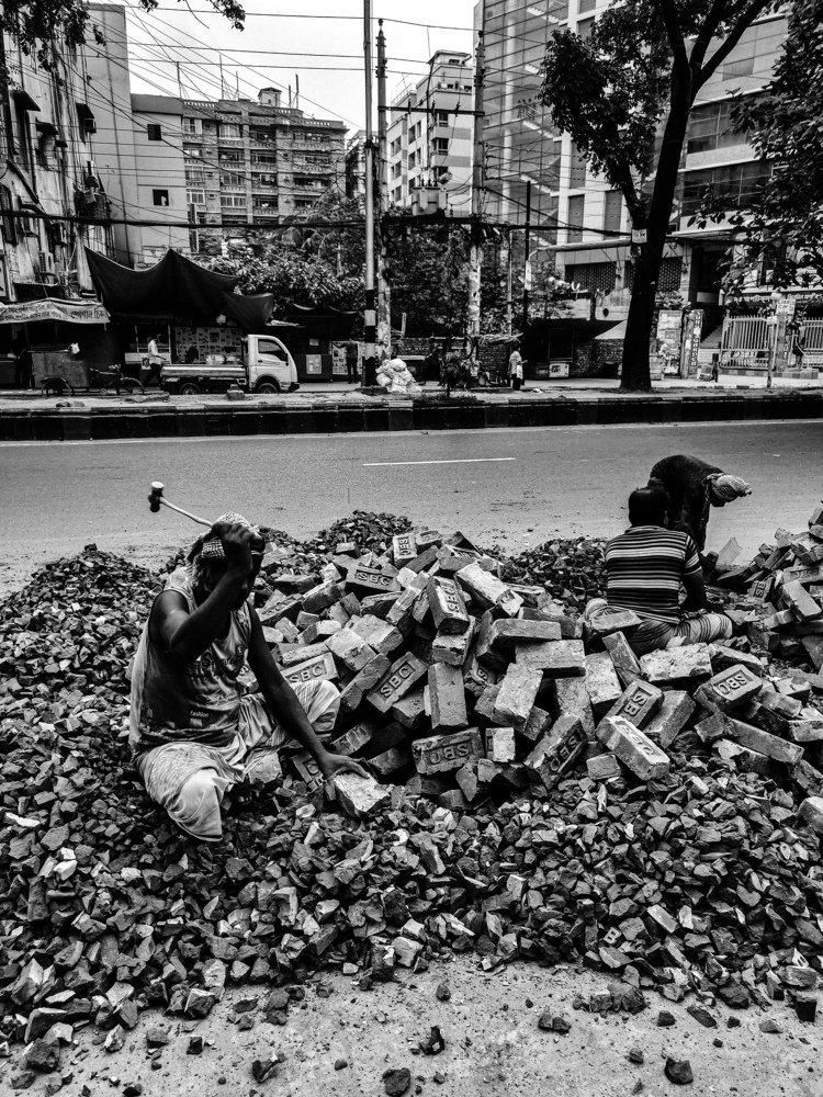 Day labourer - A story of toil and hardship