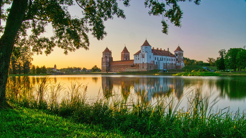 Photograph by Aliaksandr Savin