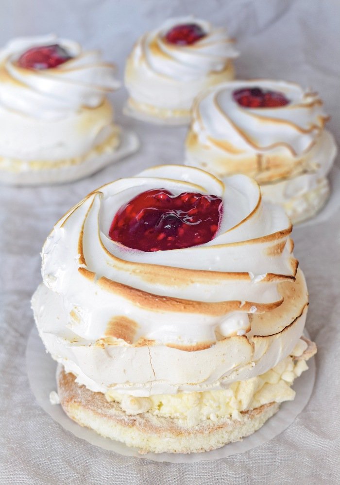 Воздушные пирожные