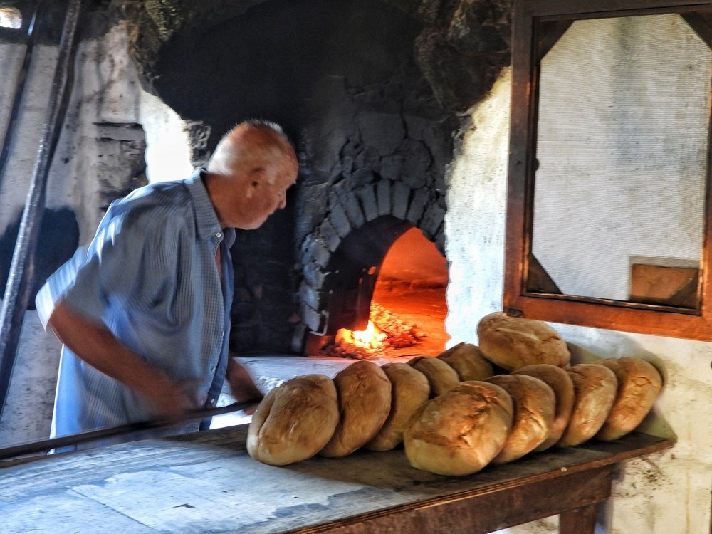 Hot bread