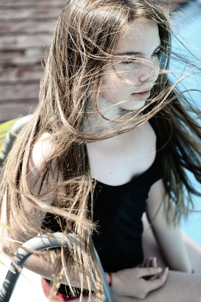 Она. Солнце. Ветер и Вода.