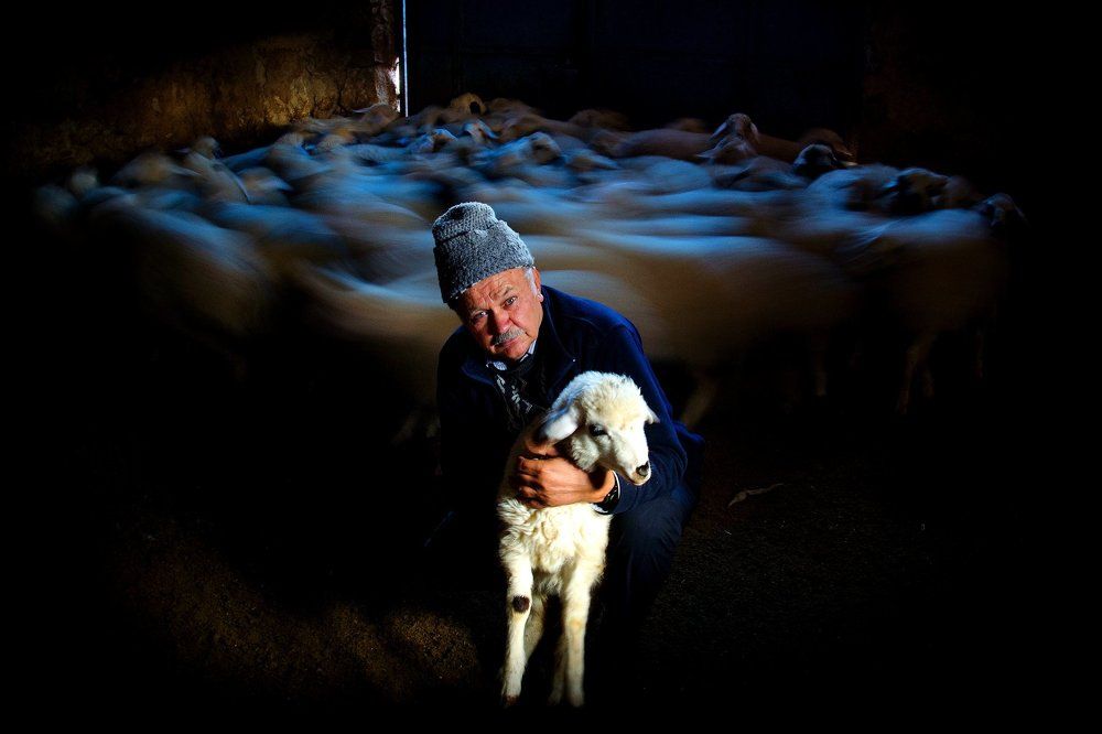 Photograph by Mustafa Binol