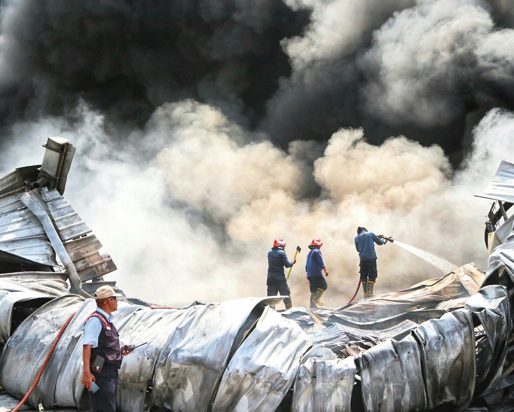 Pantang Pulang Sebelum Padam