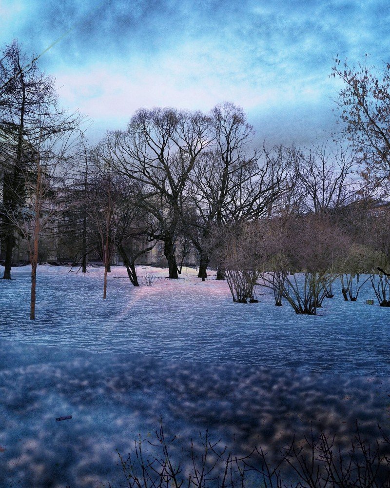 Снег из облаков