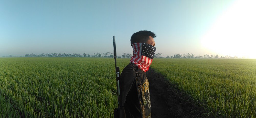 Acuh kan judul biar photo bicara