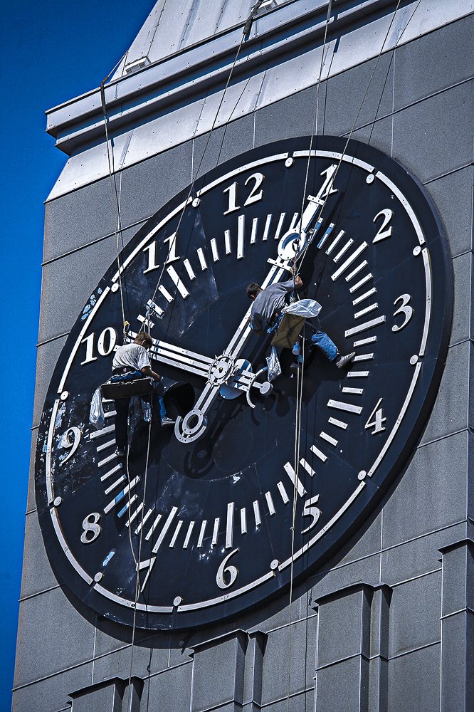 Смажь колёса времени, не для первой премии...