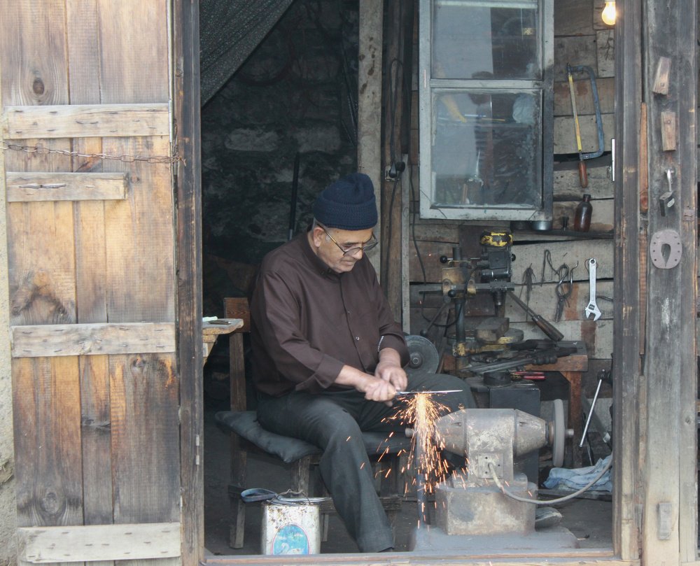 Photograph by  Hamed