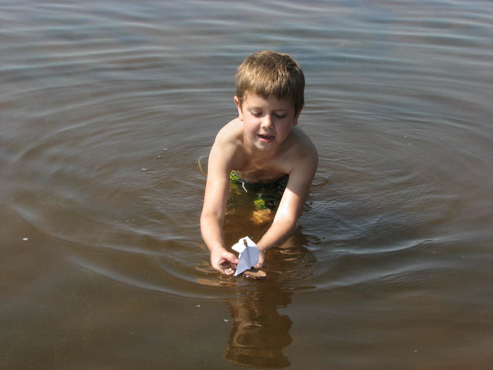 Первый кораблик.