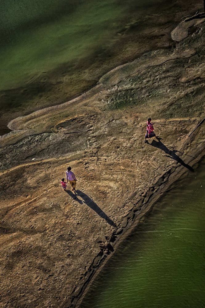 Photograph by CoeAwgnsa