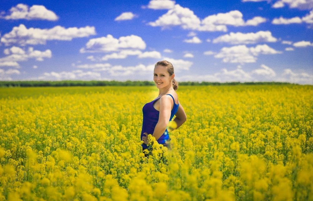 Желтенькое поле.